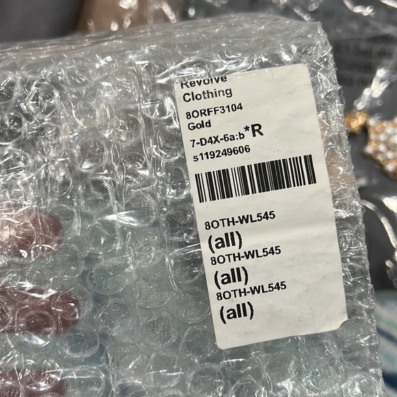 Revolve 8 other reasons pear earrings - Picture 5 of 5